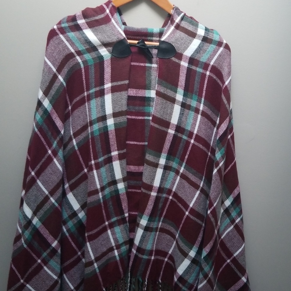 Hooded plaid poncho cape with fringe. one size